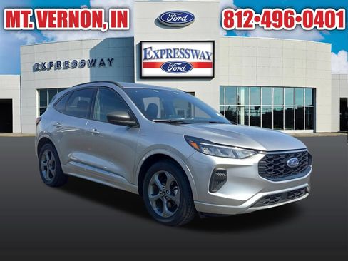Used 2024 Ford Escape ST-Line w/ Cold Weather Package image 5