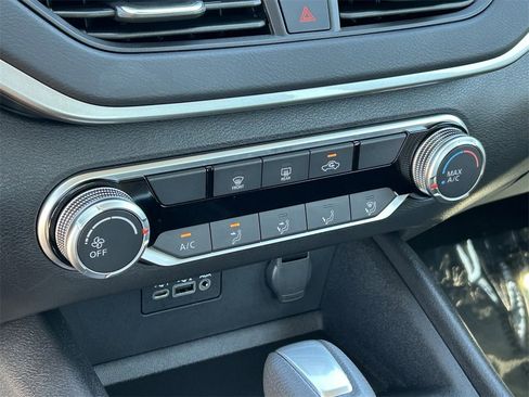 Used 2025 Nissan Altima 2.5 S image 20