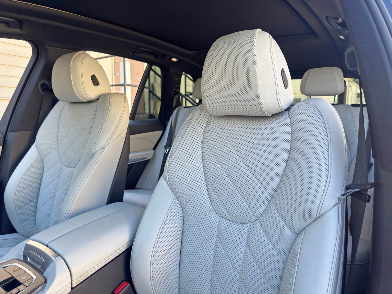 Used 2023 BMW X5 sDrive40i w/ M Sport Package RWD image 45