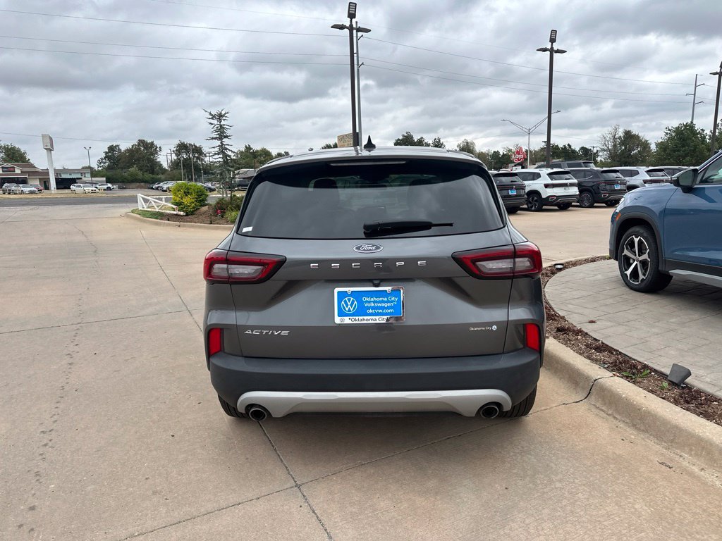 Used 2025 Ford Escape Active FWD image 5