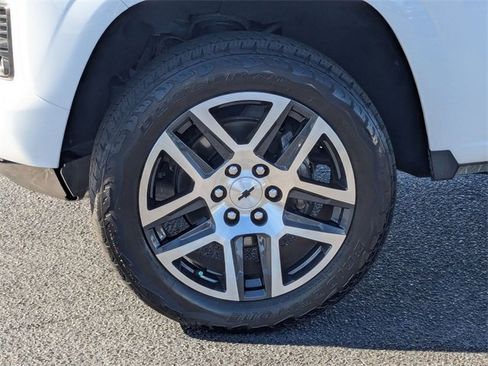 Used 2023 Chevrolet Colorado Z71 w/ Z71 Convenience Package 2 image 10