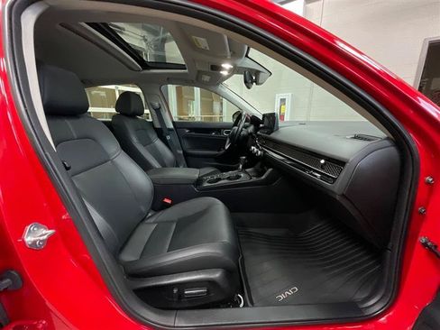 Used 2024 Honda Civic Touring image 33