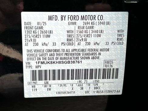 Used 2025 Ford Explorer ST-Line w/ ST-Line Street Pack AWD/4WD image 31