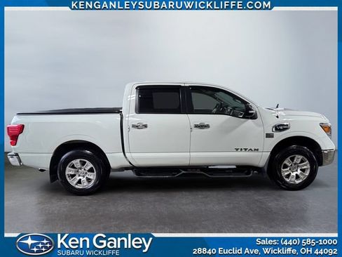 Used 2017 Nissan Titan SV AWD/4WD image 6