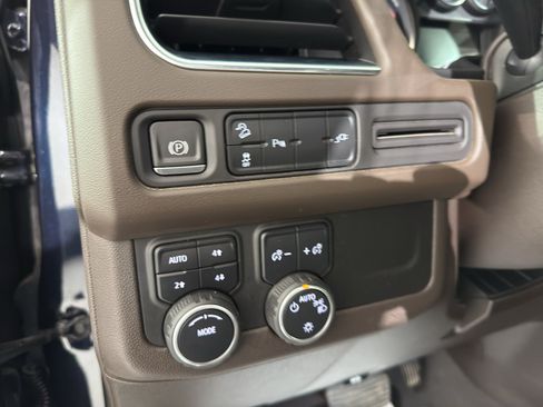 Used 2021 Chevrolet Tahoe Z71 AWD/4WD image 19
