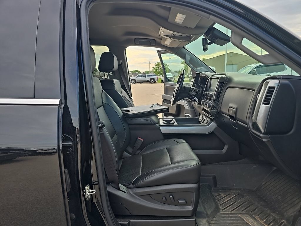 Used 2019 Chevrolet Silverado 2500 LTZ w/ Duramax Plus Package AWD/4WD image 15