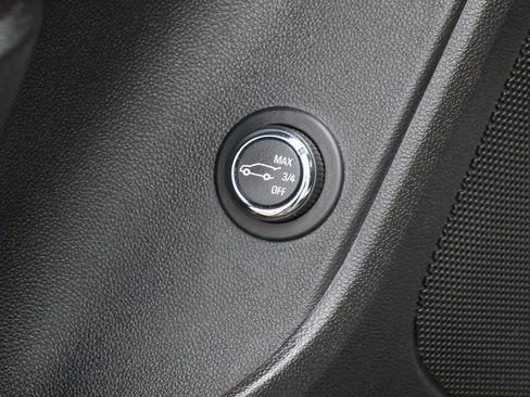 Used 2022 Chevrolet Blazer LT image 17