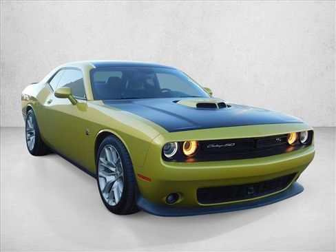 Used 2020 Dodge Challenger R/T Scat Pack RWD image 5