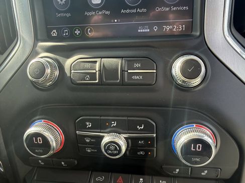 Used 2022 GMC Sierra 1500 SLE image 24