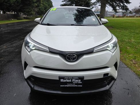 Used 2018 Toyota C-HR XLE image 10