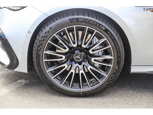 New 2026 Mercedes-Benz E 53 AMG e 4MATIC Sedan image 9