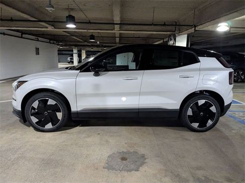 New 2025 Volvo EX30 Ultra w/ Protection Package Premier image 6