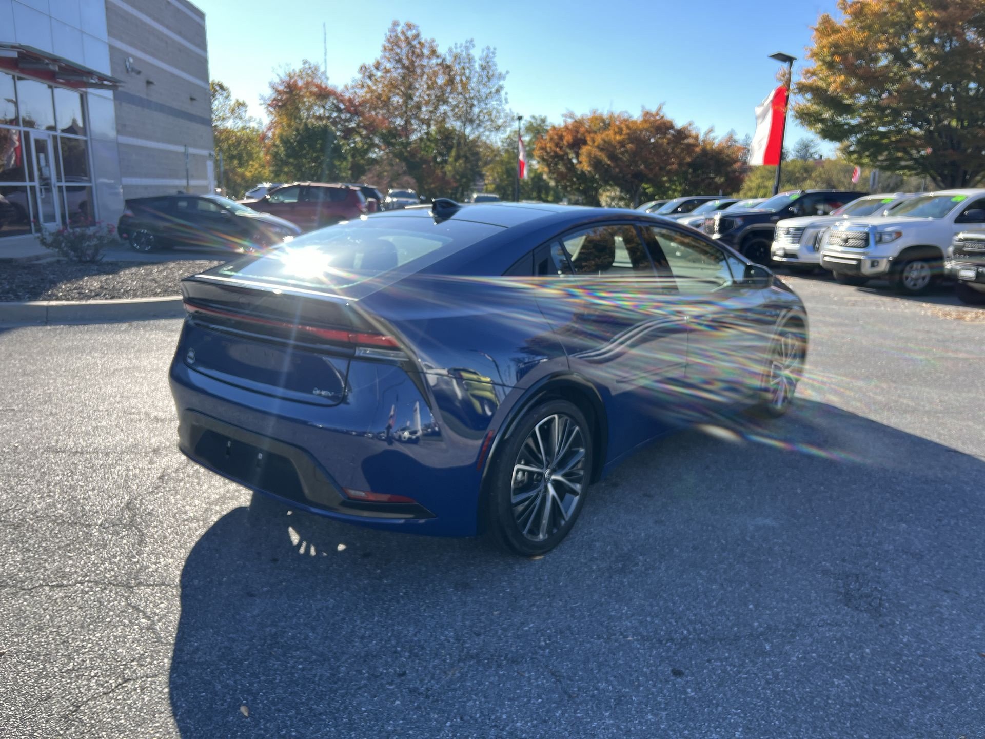 Used 2025 Toyota Prius XLE AWD/4WD image 7