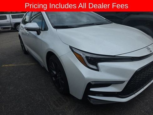 Used 2026 Toyota Corolla SE w/ SE Premium Package FWD image 14
