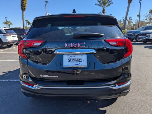 Used 2021 GMC Terrain SLT image 5