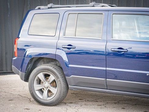 Used 2014 Jeep Patriot Latitude w/ All Weather Capability Group image 6