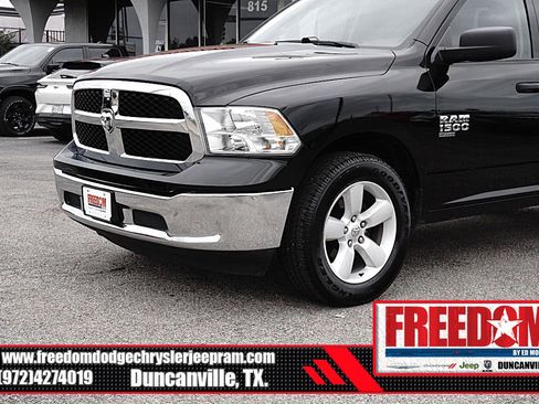 Used 2024 RAM 1500 Classic SLT AWD/4WD image 39