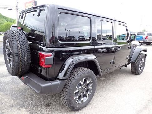 New 2025 Jeep Wrangler Unlimited Sahara AWD/4WD image 7