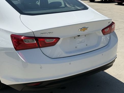 Used 2025 Chevrolet Malibu LT FWD image 6
