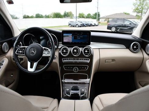 Used 2019 Mercedes-Benz C 300 4MATIC Sedan image 17