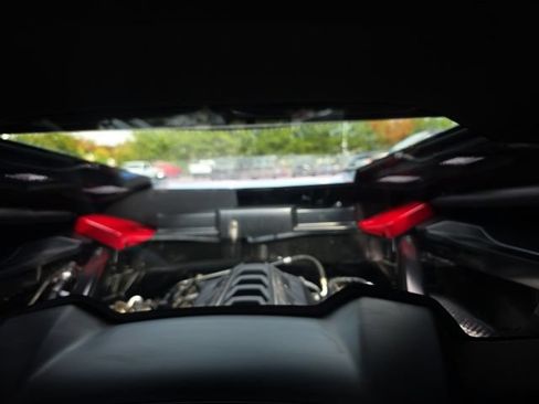 Used 2024 Chevrolet Corvette Stingray Coupe RWD image 25
