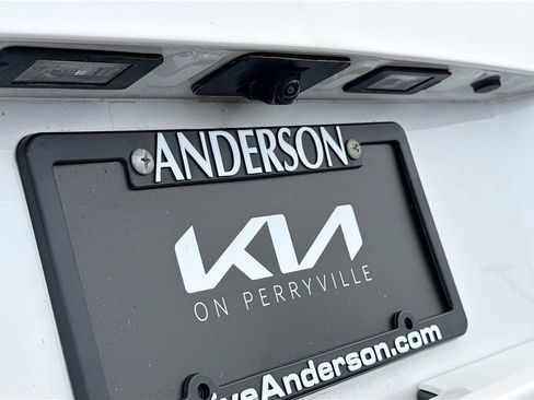 Used 2016 Cadillac Escalade ESV Luxury image 14