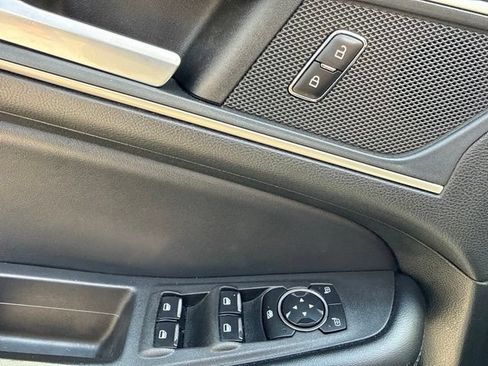 Used 2024 Ford Edge SEL AWD/4WD image 19