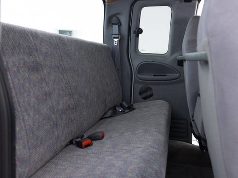 Used 2000 Dodge Ram 1500 Truck 2WD Quad Cab image 33