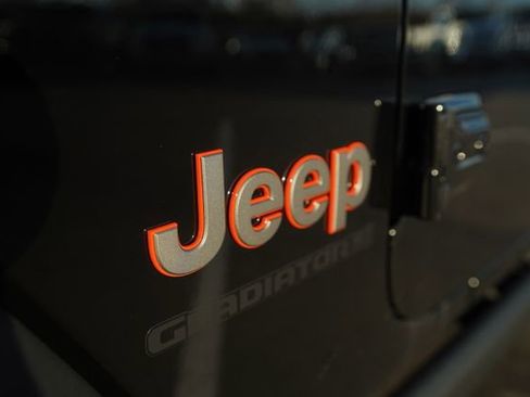 New 2026 Jeep Gladiator Mojave AWD/4WD image 36