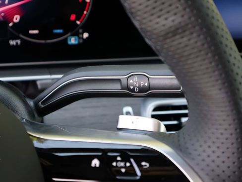 New 2026 Mercedes-Benz GLS 450 4MATIC image 34