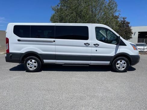 Used 2018 Ford Transit 350 XLT RWD image 4
