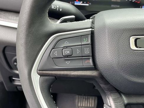 Used 2023 Jeep Grand Cherokee Limited AWD/4WD image 30