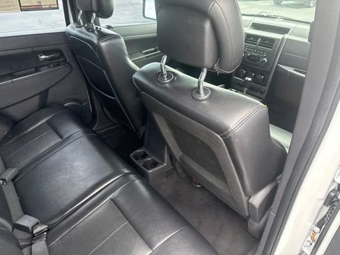 Used 2012 Jeep Liberty Sport w/ Comfort Seating Group AWD/4WD image 15