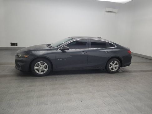 Used 2018 Chevrolet Malibu LS FWD image 2
