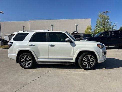 Used 2020 Toyota 4Runner Limited RWD image 2