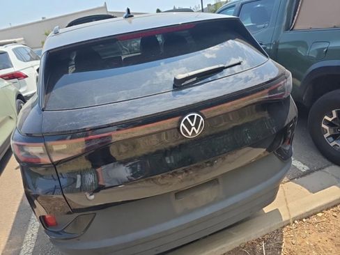 Used 2024 Volkswagen ID.4 Pro AWD/4WD image 7
