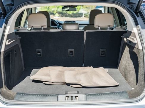 Used 2022 Lincoln Corsair AWD w/ Premium Package image 9