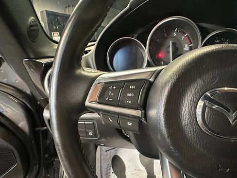 Used 2018 MAZDA MX-5 Miata Grand Touring RWD image 10