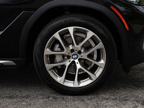 Used 2022 BMW X6 xDrive40i AWD/4WD image 11