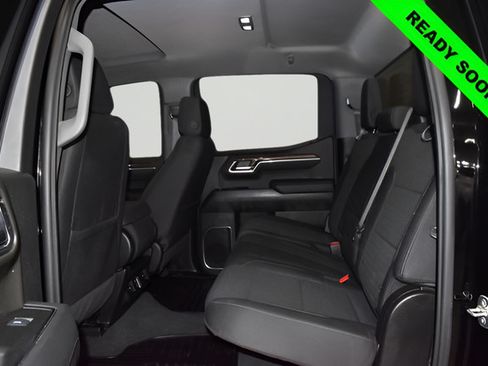 Used 2025 Chevrolet Silverado 1500 LT AWD/4WD image 28