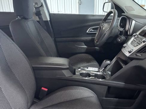 Used 2017 Chevrolet Equinox LS AWD/4WD image 6