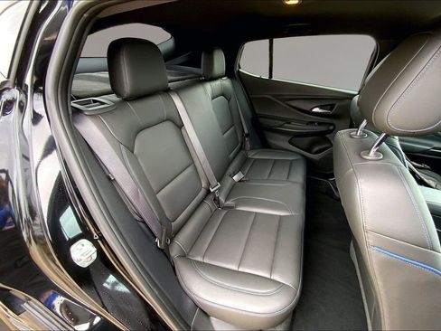 Used 2025 Buick Envista Sport Touring FWD image 26
