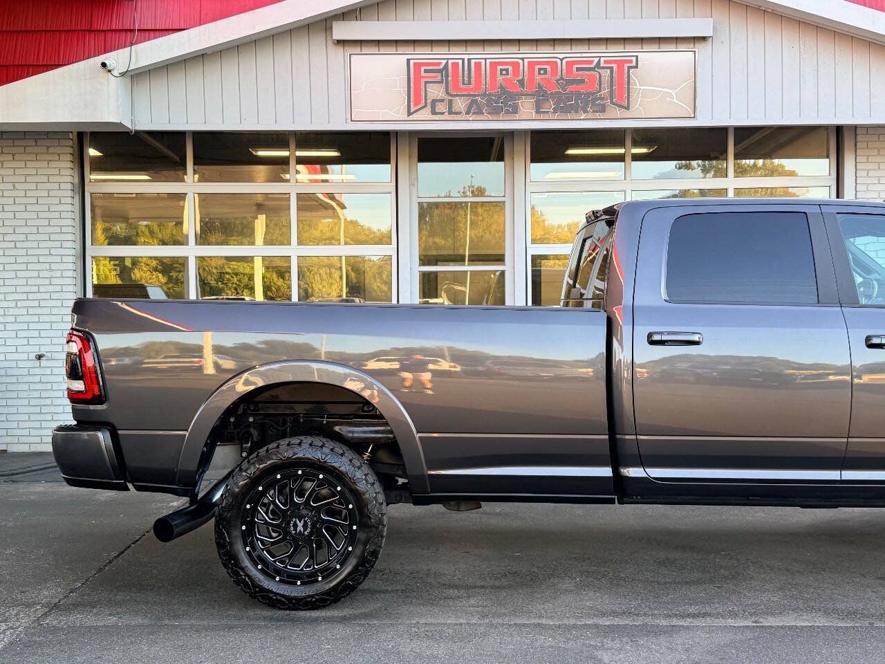 Used 2020 RAM 2500 Laramie w/ Night Edition AWD/4WD image 11