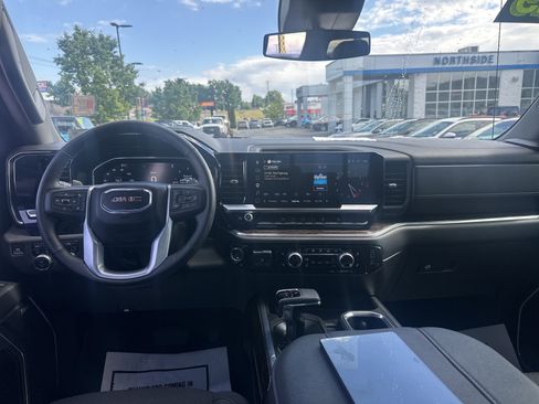 Used 2025 GMC Sierra 1500 Elevation AWD/4WD image 16