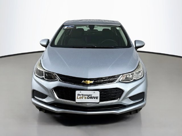 Used 2017 Chevrolet Cruze LS FWD image 8