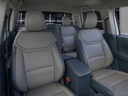 New 2025 Ford Maverick Lariat w/ 4K Tow Package image 10