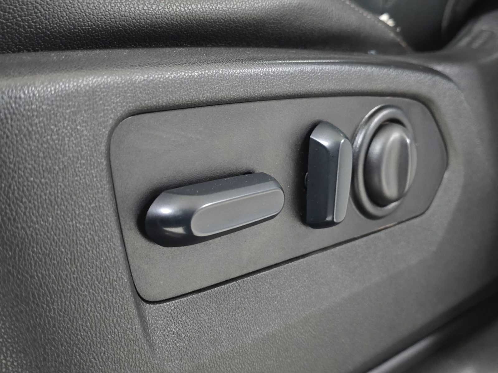 Used 2022 Chevrolet Silverado 3500 LTZ w/ Safety Package AWD/4WD image 26