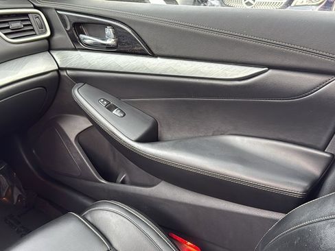 Used 2017 Nissan Maxima 3.5 SV image 19