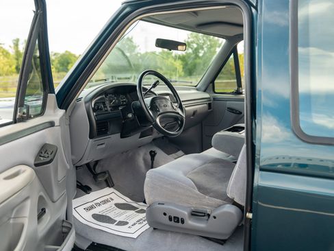 Used 1997 Ford F250 XLT image 21