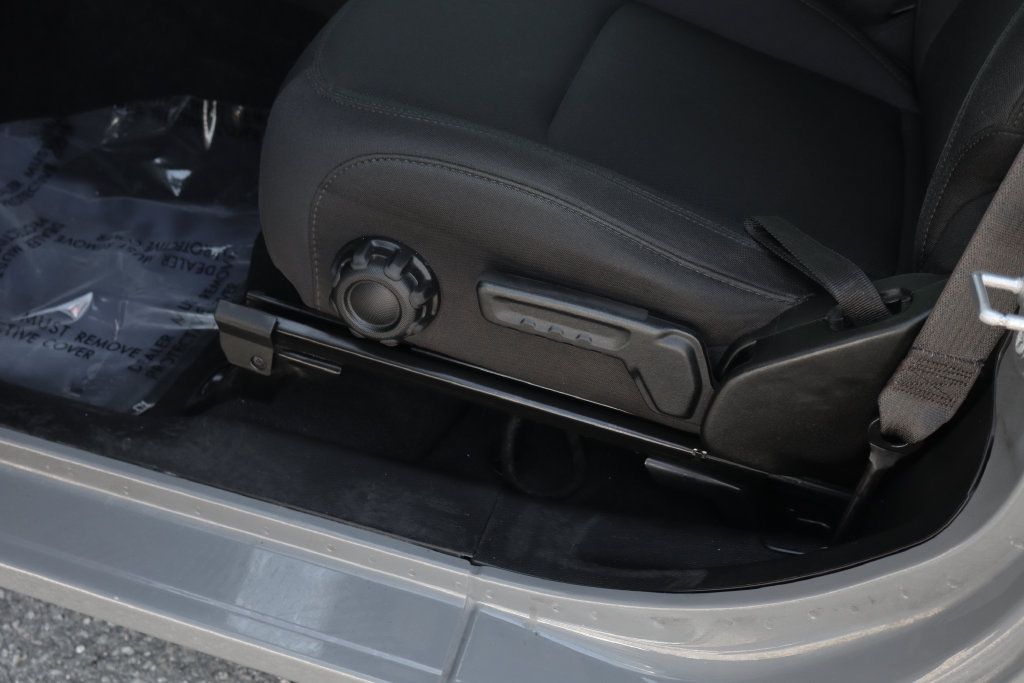 Used 2021 Jeep Wrangler Sport AWD/4WD image 19